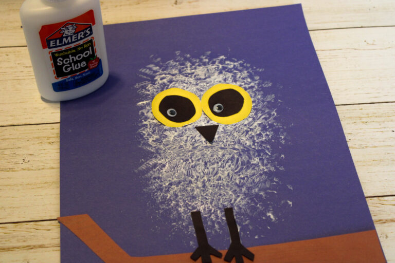 Snowy Owl Crafts homeschoolingpreschoolers.com